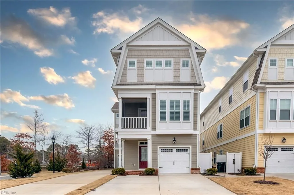 116 Genoa CT, Yorktown — 3 bed Residential, 1,739 sqft