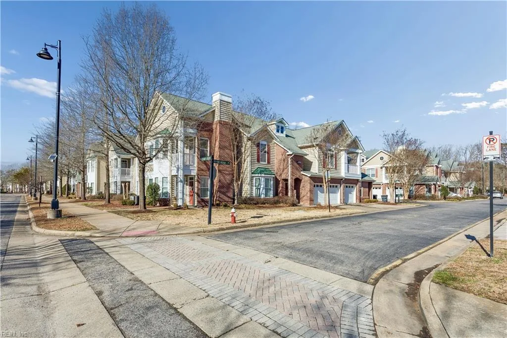 706 River Rock WAY #106, NEWPORTNEWS VA 23608