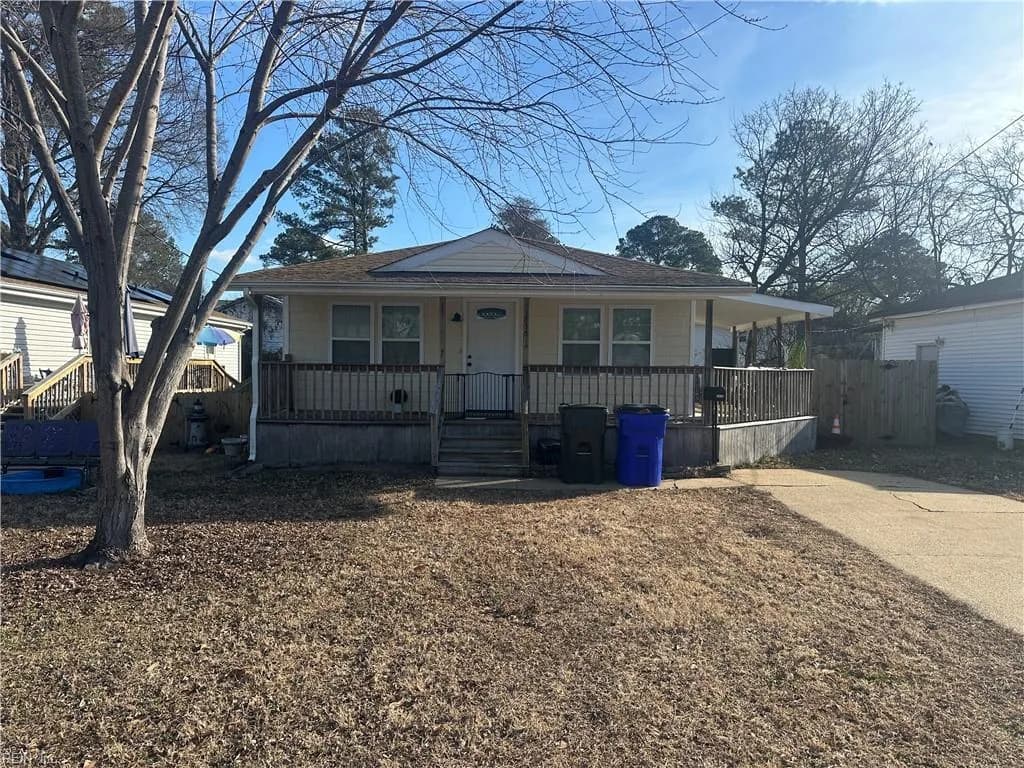3858 Wake CIR, NORFOLK VA 23513 - Main photo