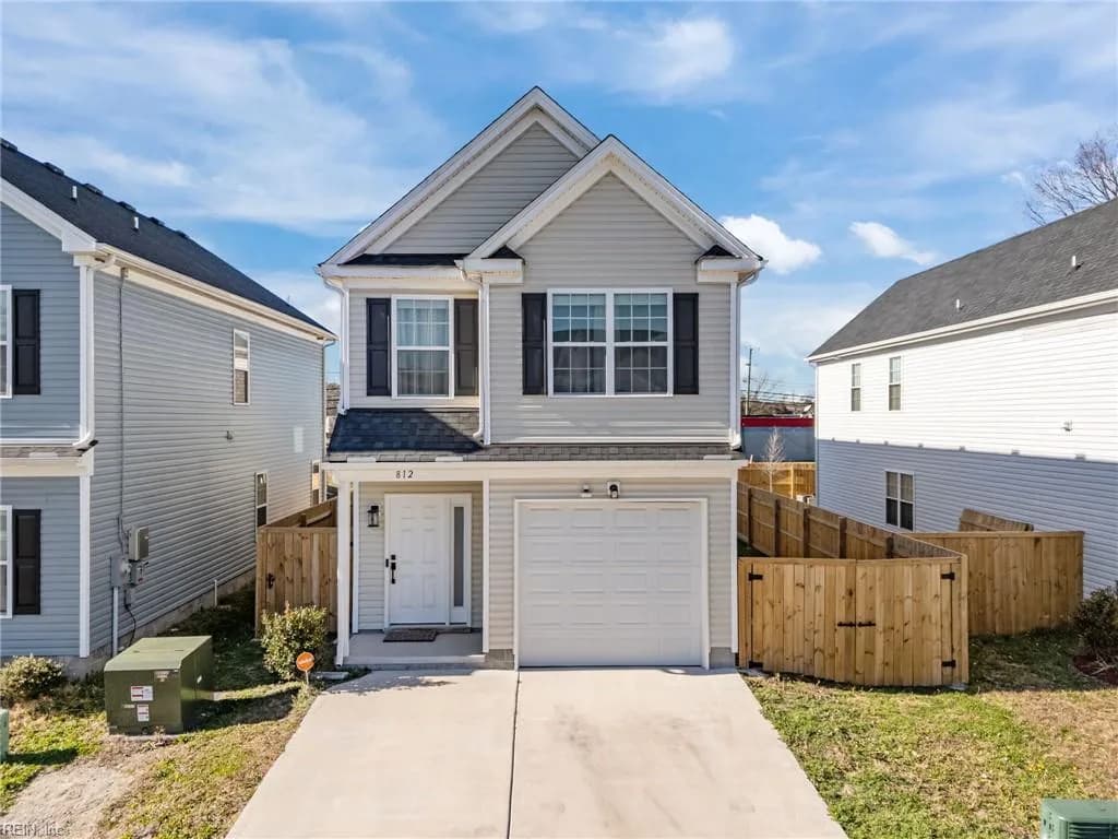 812 Somb Moore WAY, CHESAPEAKE VA 23324 - Photo 2