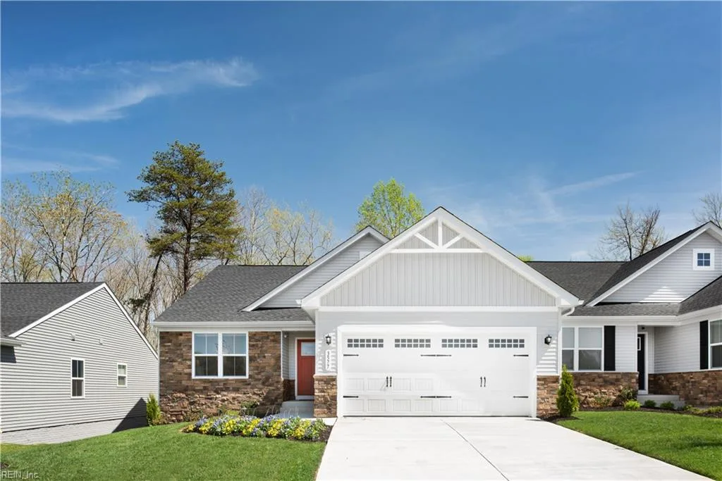 103 Kini LN, Suffolk — 3 bed Residential, 1,527 sqft