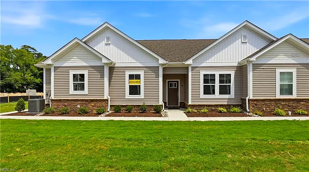 1301 Regal RD #D, SUFFOLK VA 23434