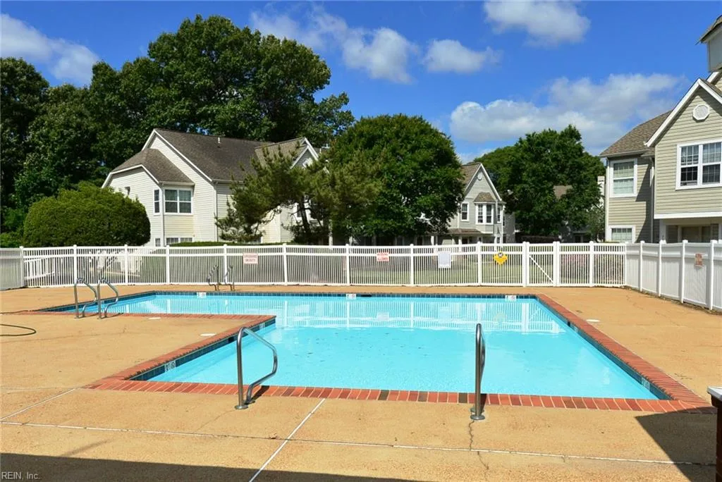 765 Drift Tide DR, Virginia Beach — 2 bed Residential, 916 sqft