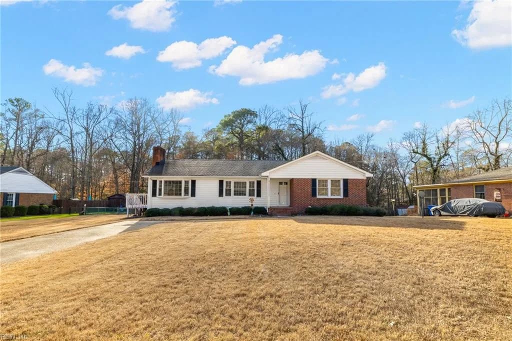 23234 Hanging Tree RD, COURTLAND VA 23837 - Photo 2