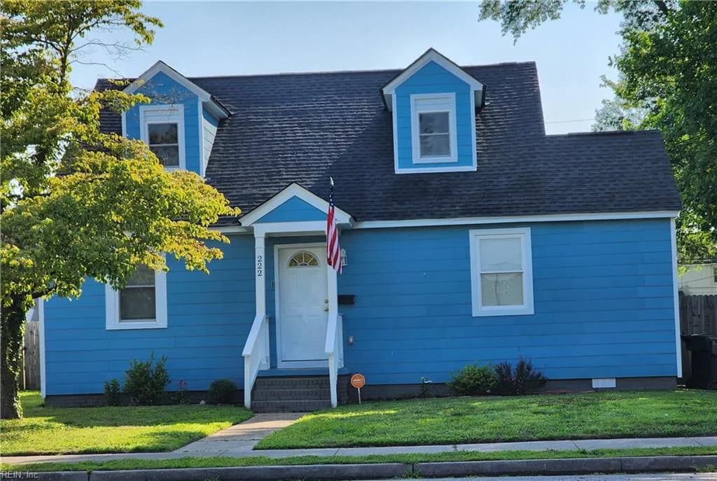 222 Wythe PW, HAMPTON VA 23661 - Photo 2