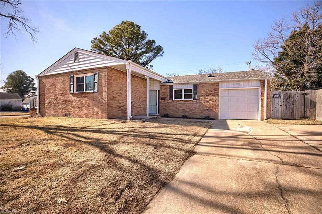 101 Waltham ST, Hampton — 3 bed Residential, 1,492 sqft