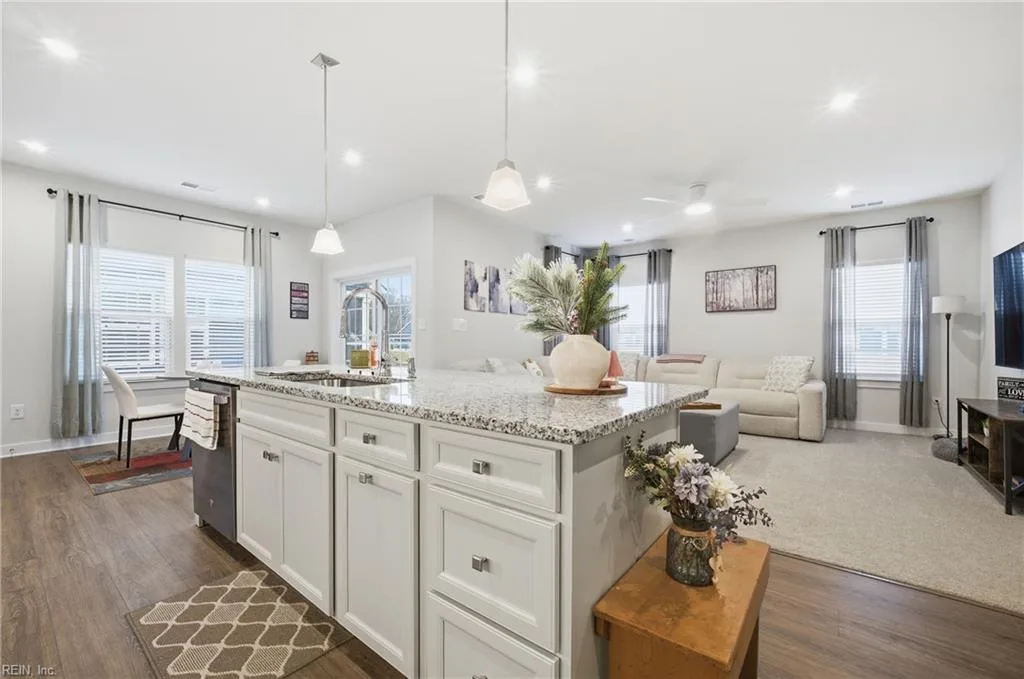 2104 Mainsail DR, CARROLLTON VA 23314 - Photo 5