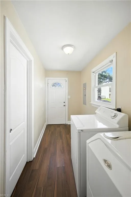 2826 Lens AVE, NORFOLK VA 23509 - Photo 4