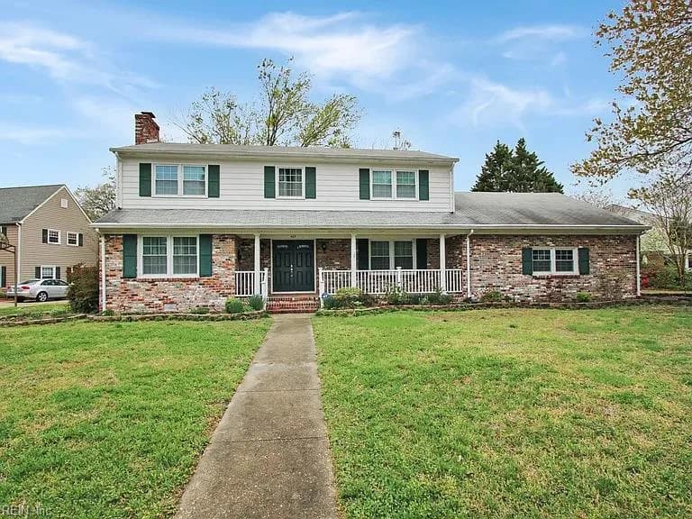 427 Elizabeth Lake DR, HAMPTON VA 23669 - Main photo
