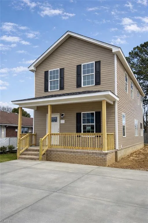 114 Lewis AVE, Suffolk — 3 bed Residential, 1,760 sqft