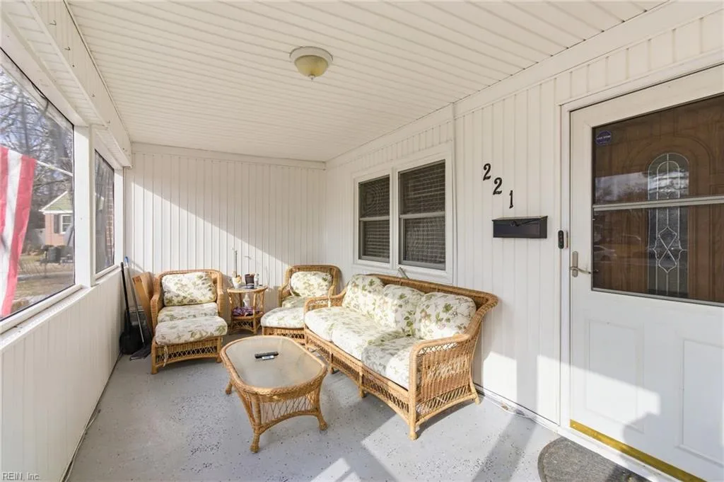 221 Hahn PL, NEWPORTNEWS VA 23602 - Photo 5