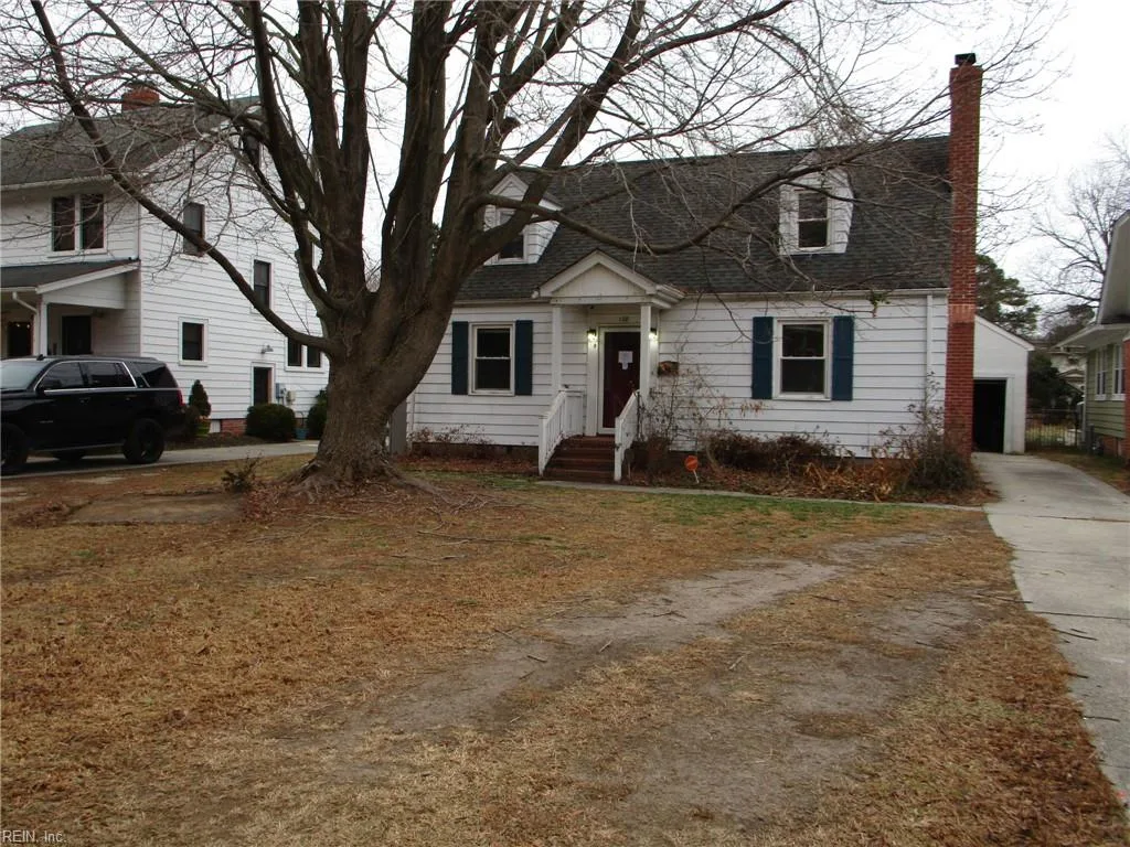 138 Hampton Roads AVE, Hampton — 4 bed Residential, 1,600 sqft