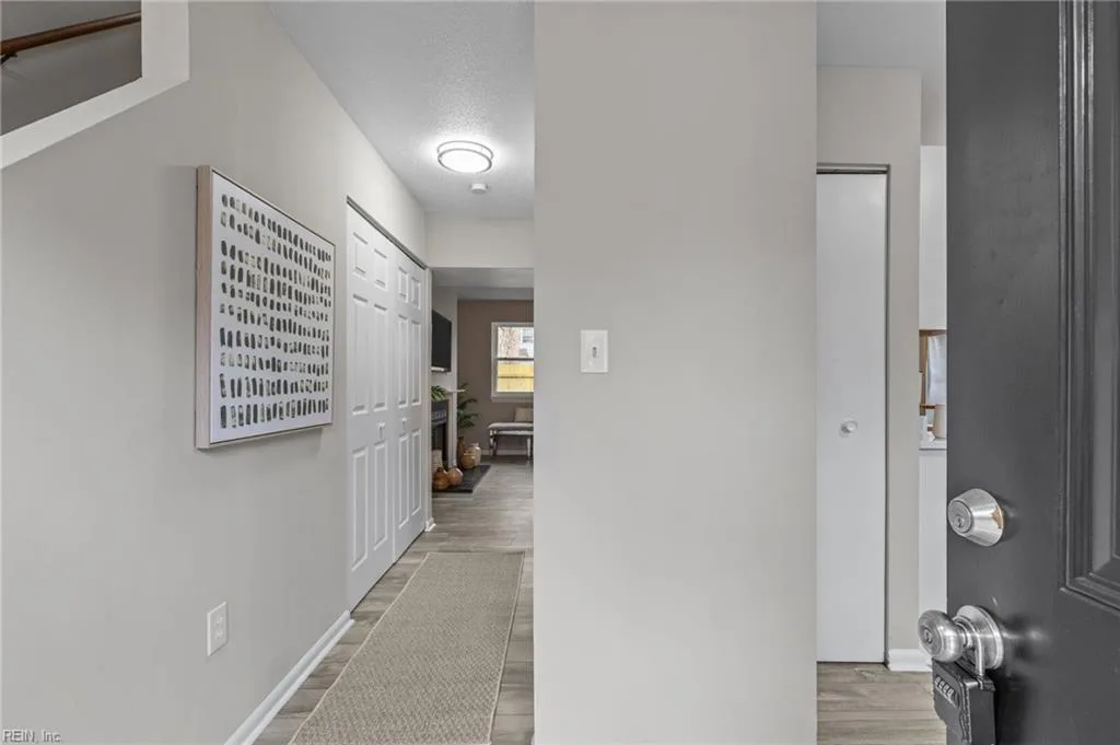 12734 Woodside LN, NEWPORTNEWS VA 23602 - Photo 5