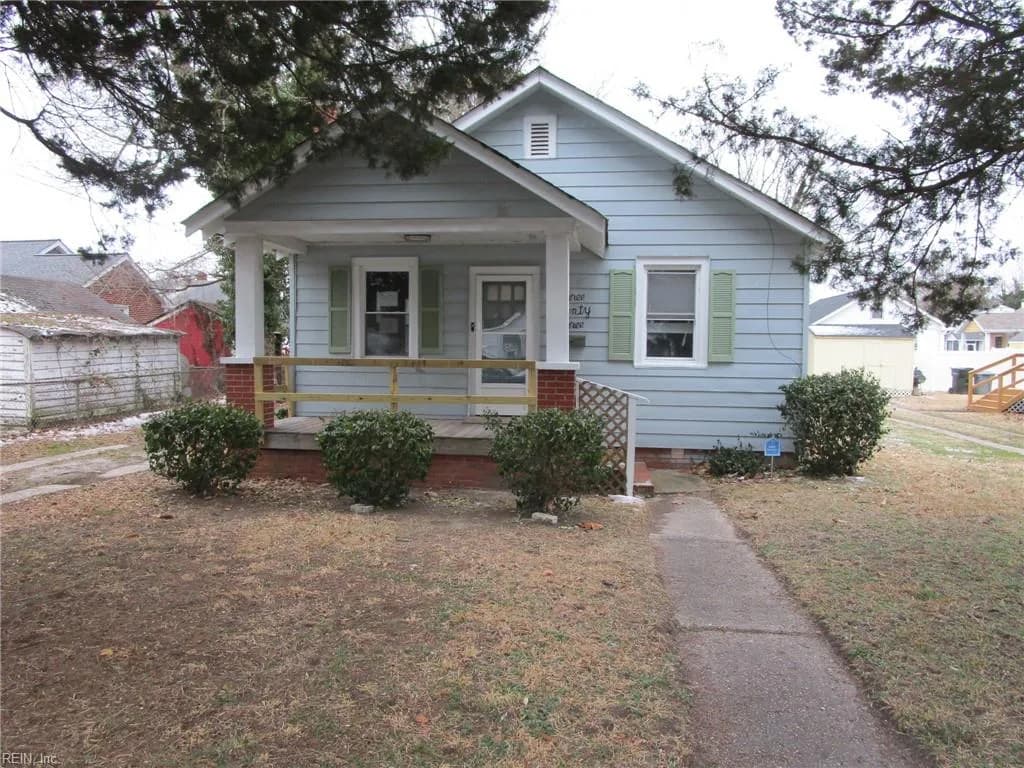 373 SCHLEY AVE, HAMPTON VA 23661 - Main photo