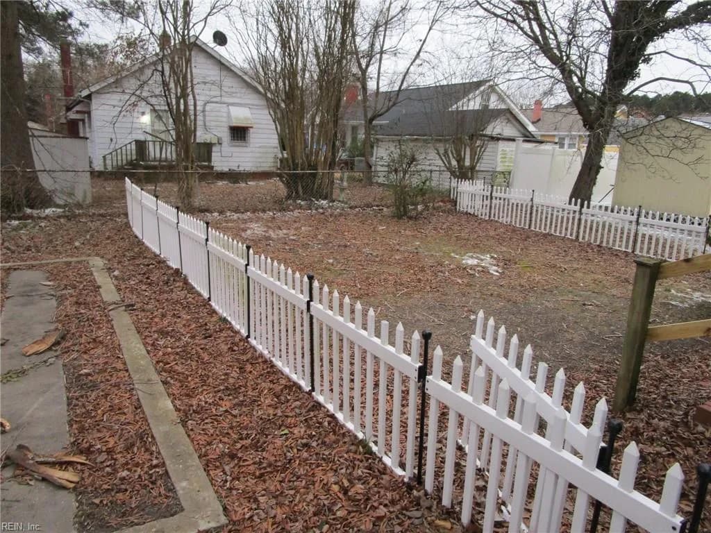 373 SCHLEY AVE, HAMPTON VA 23661 - Photo 4