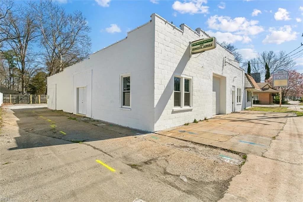 10410 Warwick BLVD, NEWPORTNEWS VA 23601 - Main photo