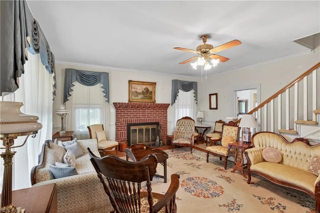 18390 Oliver DR, SMITHFIELD VA 23430 - Photo 4