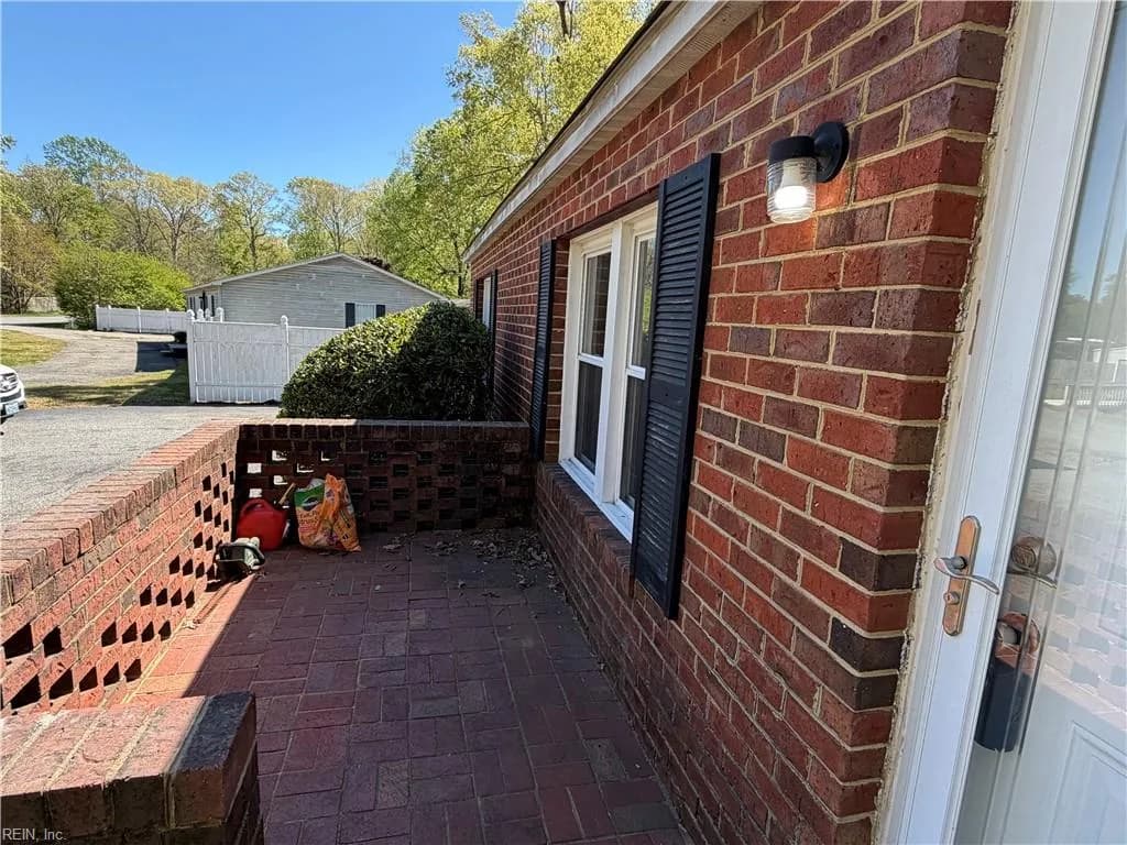103 Briar LN, WILLIAMSBURG VA 23188 - Photo 5