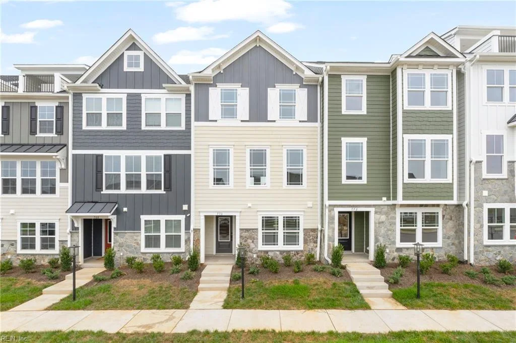 129 Bracewell LN, YORKTOWN VA 23692
