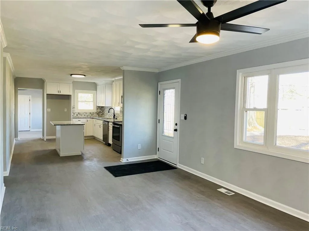 3413 Wellington ST, NORFOLK VA 23513 - Photo 4