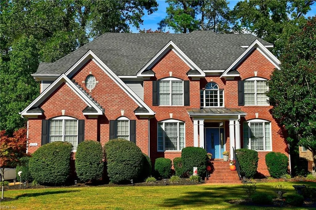 6016 Spinnaker Cove CT, Suffolk — 6 bed Residential, 3,600 sqft