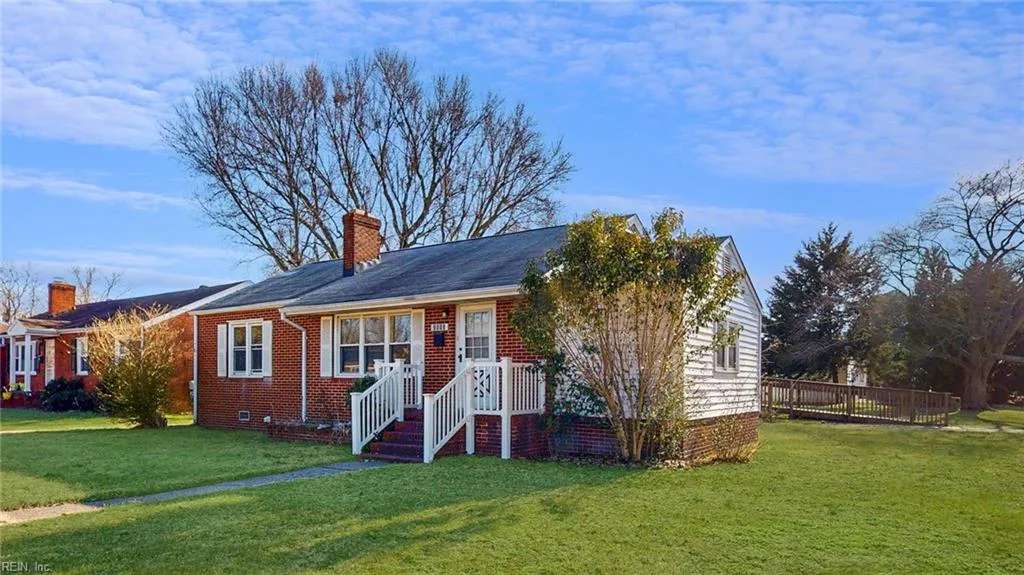 1813 Canterbury RD, Hampton — 3 bed Residential, 1,832 sqft
