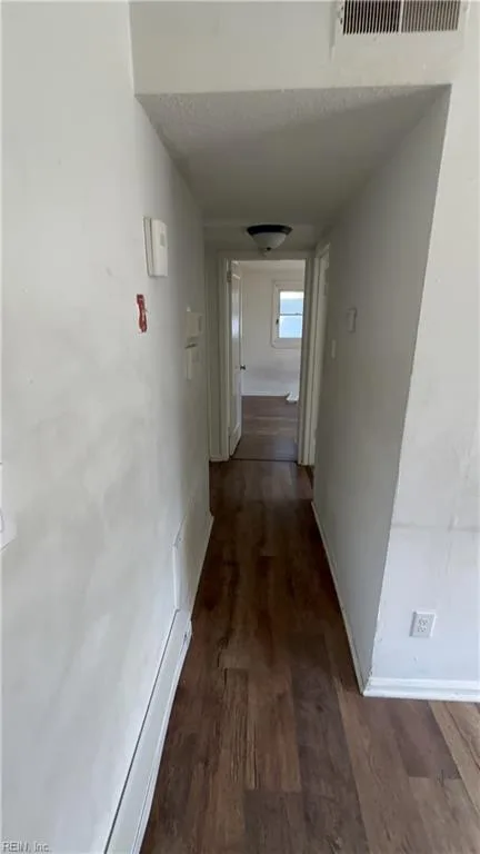 604 Amick RD, CHESAPEAKE VA 23325 - Photo 5