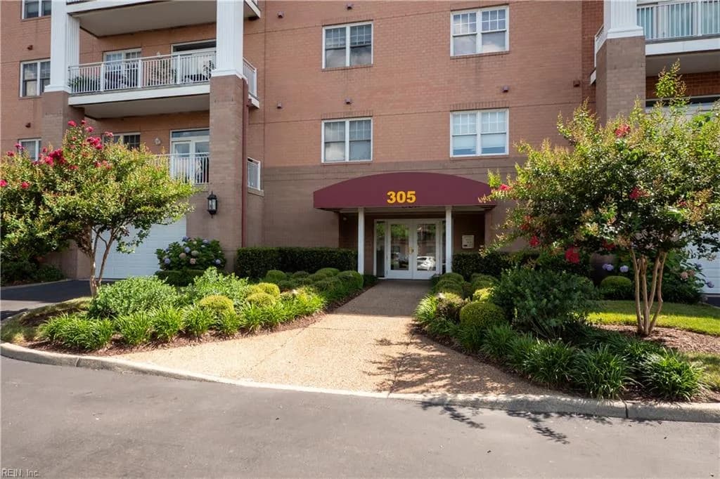 305 Brooke AVE #306, NORFOLK VA 23510 - Photo 4