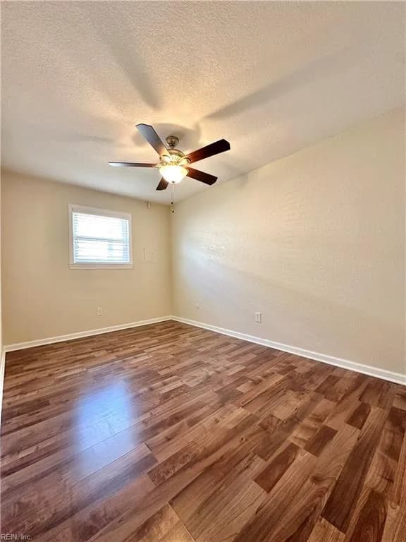 909 Leisure SQ #201, VIRGINIABEACH VA 23451 - Photo 3