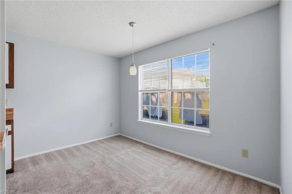 537 Pier CT, VIRGINIABEACH VA 23462 - Photo 4