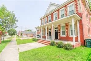 114 W 28th ST, NORFOLK VA 23504 - Photo 2