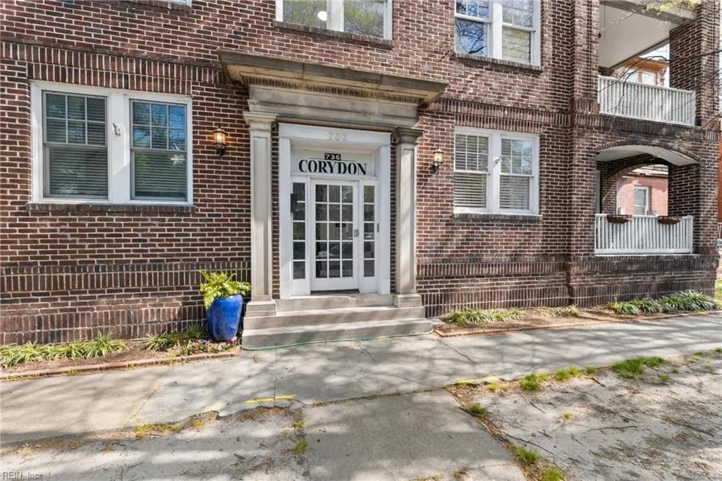 736 W Princess Anne RD #102, NORFOLK VA 23517 - Photo 2
