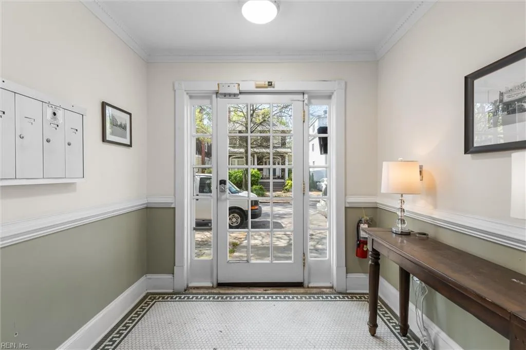 736 W Princess Anne RD #102, NORFOLK VA 23517 - Photo 4