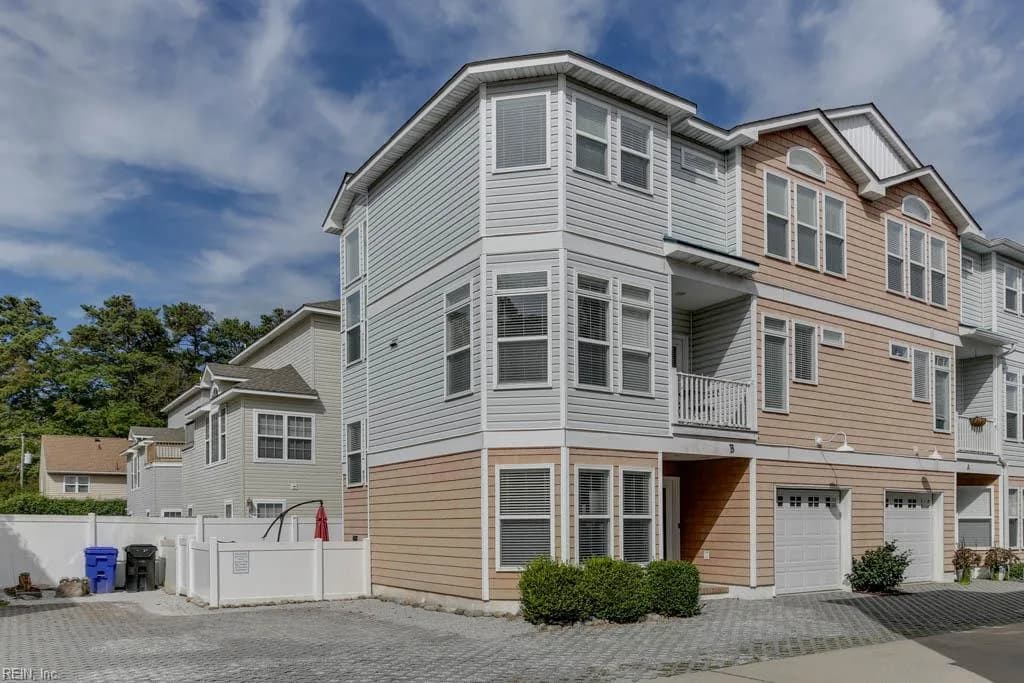 4815 Lake DR #B, VIRGINIABEACH VA 23455 - Main photo