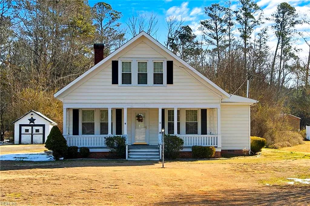 20 Pine Hall RD, MATHEWS VA 23109 - Main photo