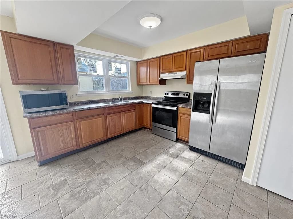 3769 Governors WAY, VIRGINIABEACH VA 23452 - Photo 5