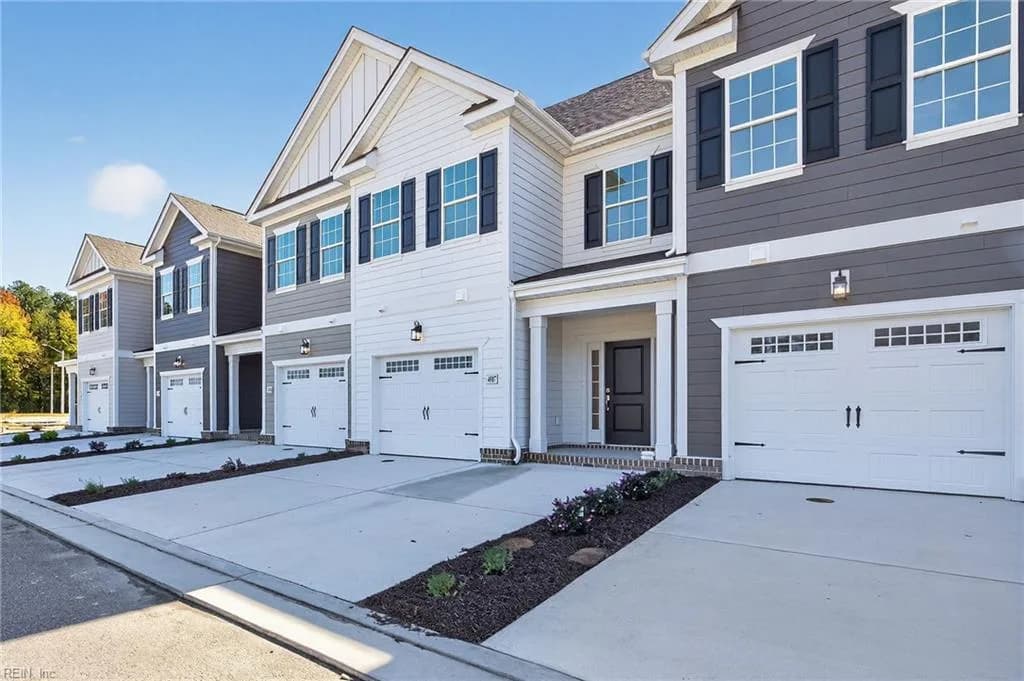 4930 Apricot WAY, CHESAPEAKE VA 23321 - Photo 3