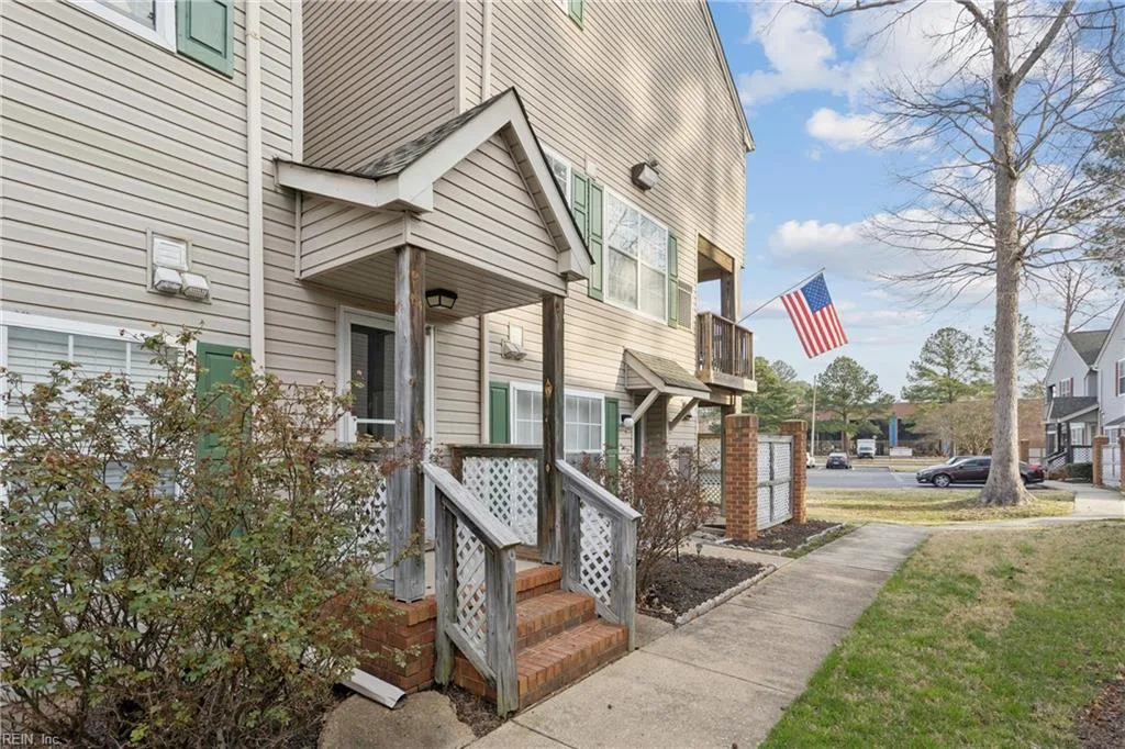 12796 Daybreak CIR, Newport News — 2 bed Residential, 1,150 sqft