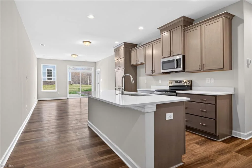 1004 Gadsby LN, WILLIAMSBURG VA 23185 - Photo 5