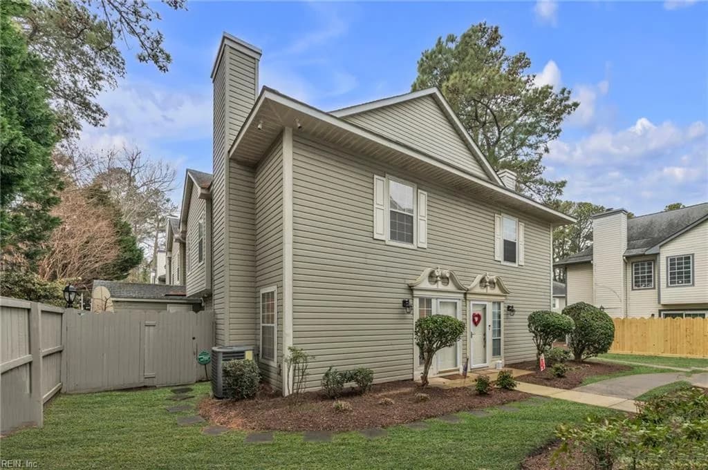 2317 Cretan CT, VIRGINIABEACH VA 23454 - Photo 4