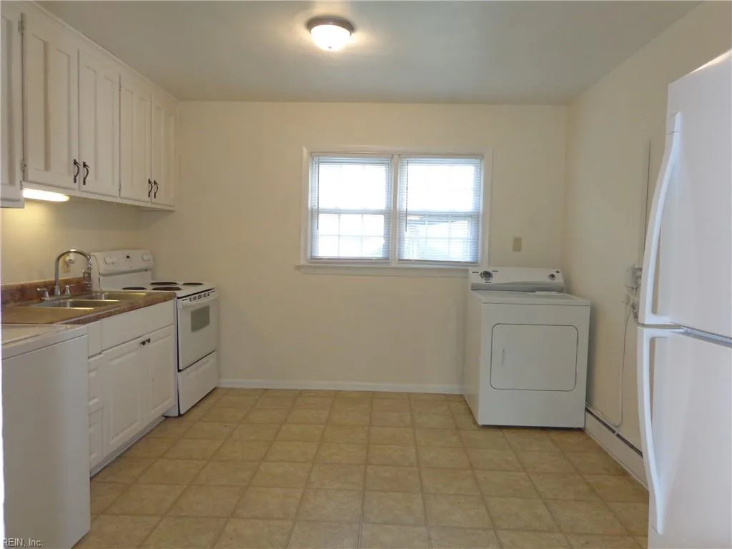 4620 Coronet AVE, VIRGINIABEACH VA 23455 - Photo 3