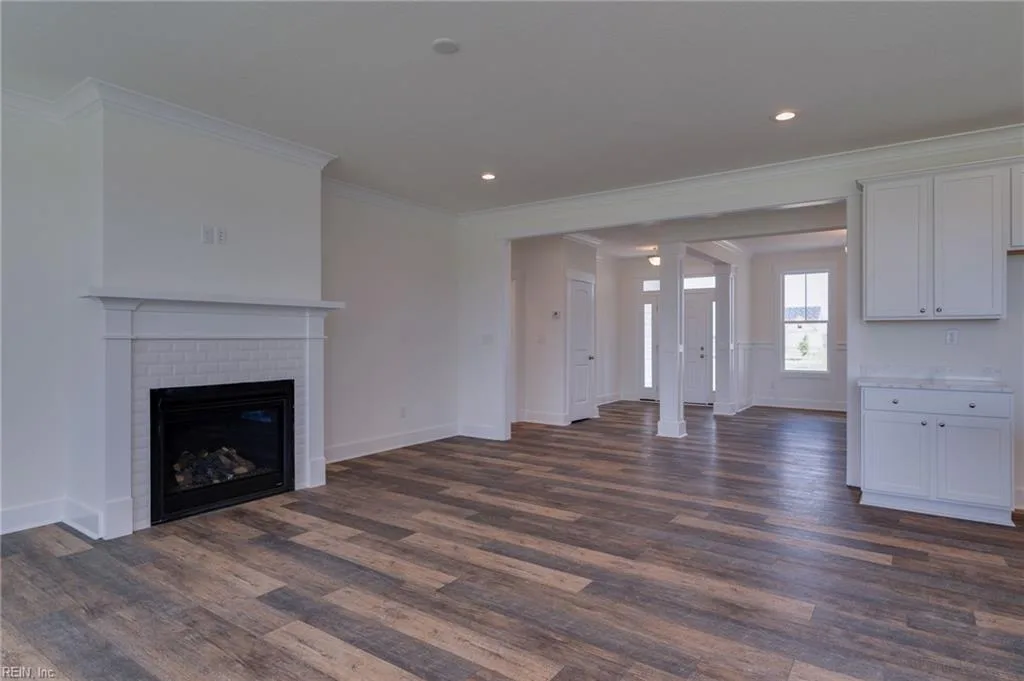 2100 Sanderson RD, CHESAPEAKE VA 23322 - Photo 4