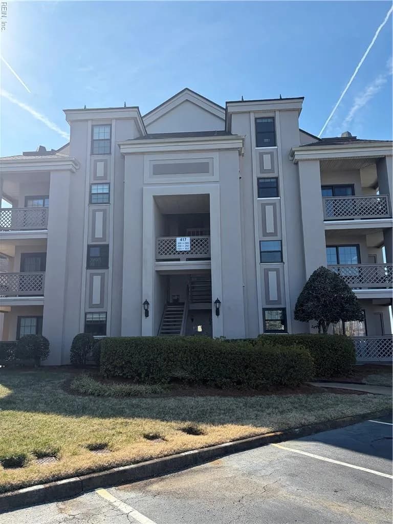 417 Harbour PT #202, VIRGINIABEACH VA 23451 - Photo 2