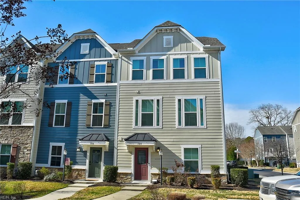 504 Clara LN, VIRGINIABEACH VA 23451