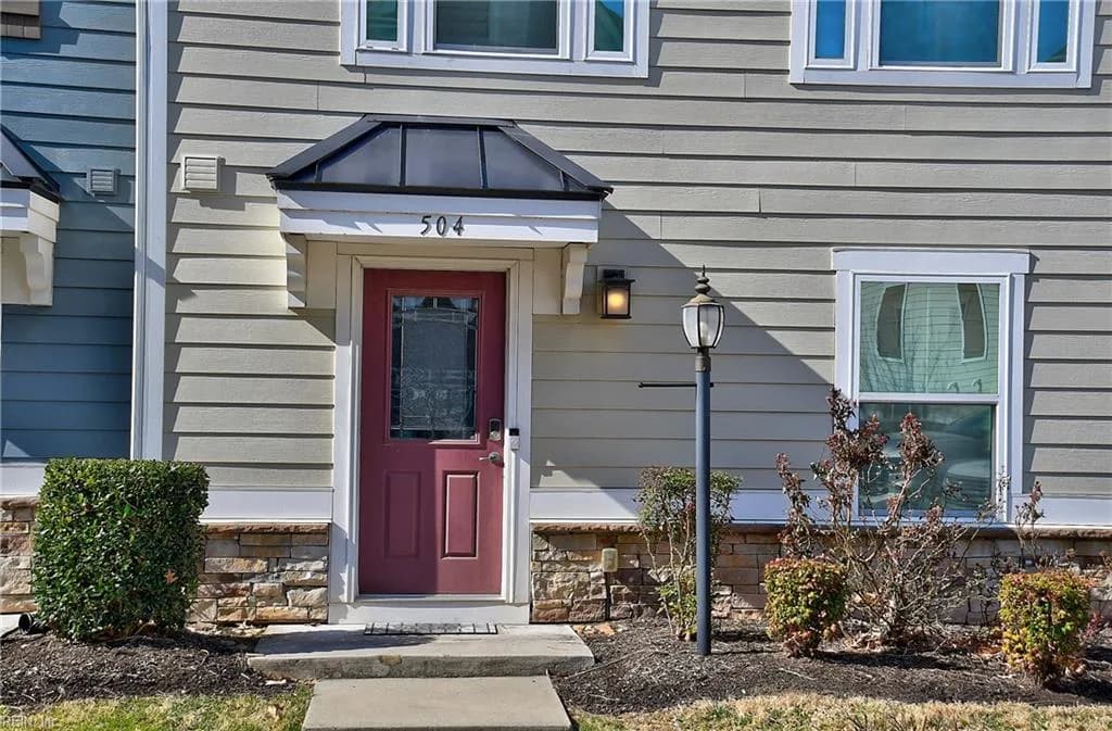 504 Clara LN, VIRGINIABEACH VA 23451 - Photo 4