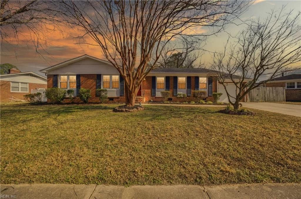 2869 East Point DR, CHESAPEAKE VA 23321 - Photo 2