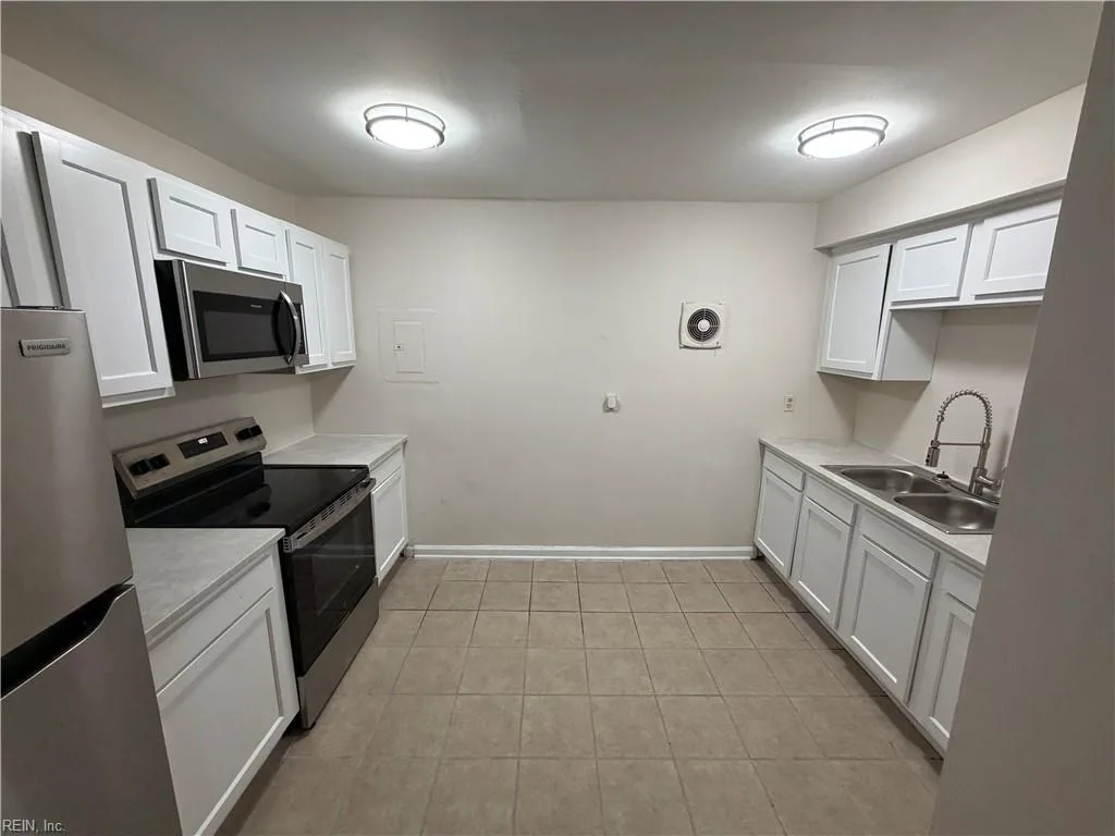 700 Kecoughtan RD #C, HAMPTON VA 23661 - Main photo