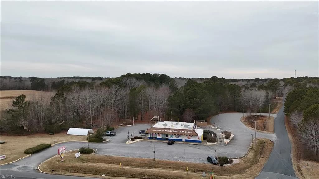 6468 Lankford HWY, NASSAWADOX VA 23413 - Main photo