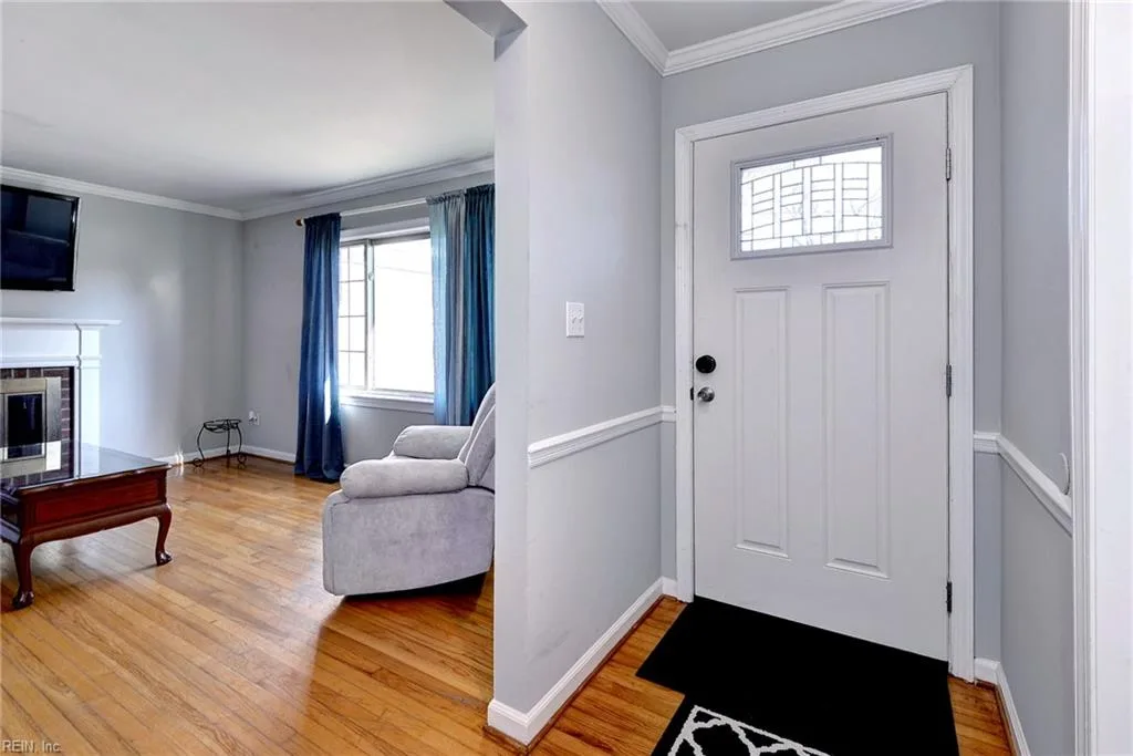 571 Dellwood DR, NEWPORTNEWS VA 23602 - Photo 4