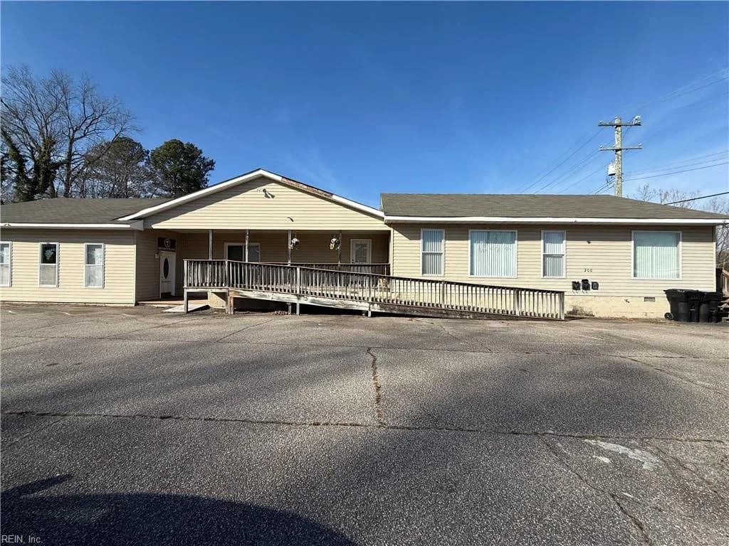 200 W Jackson ST #3, FRANKLIN VA 23851 - Main photo